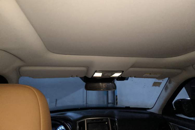 Used CHANGAN CS95 2017 2.0T Two-Wheel Drive Zhitu Edition