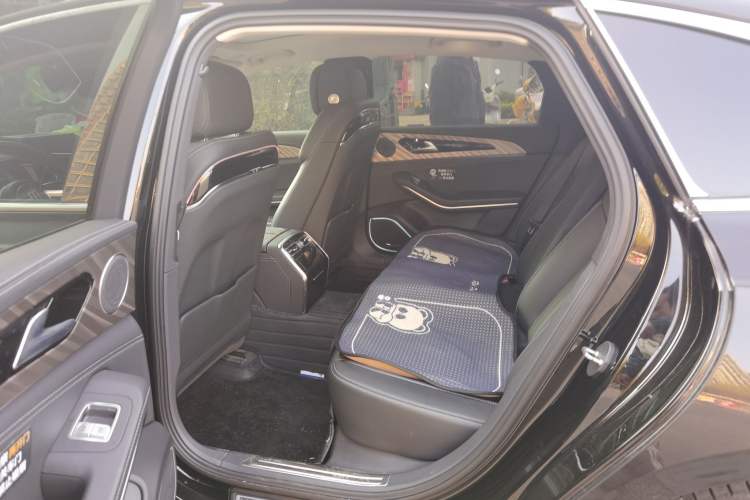 Used Hongqi H9 2022 2.0T Smart Connect Flagship Edition