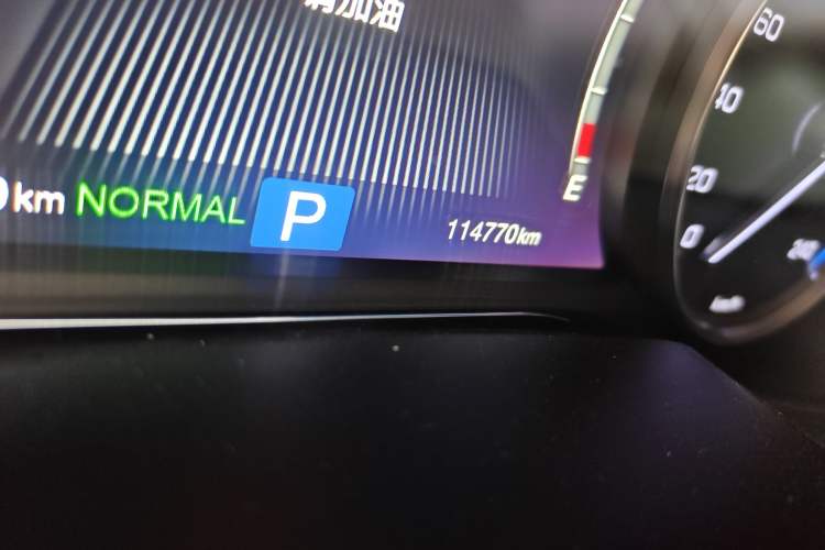 Used GAC Trumpchi GS7 2017 320T Two-Wheel-Drive Luxury Smart Connectivity Model