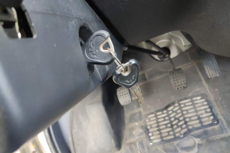 Used Wuling Zhiguang 2020 1.2L Practical Model China VI LSI
