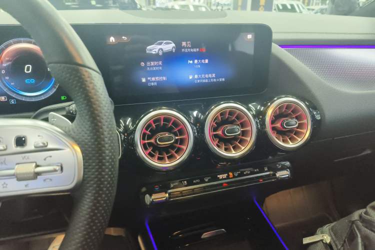 Used Mercedes-Benz EQA 2022 EQA 300 4MATIC Launch Edition
