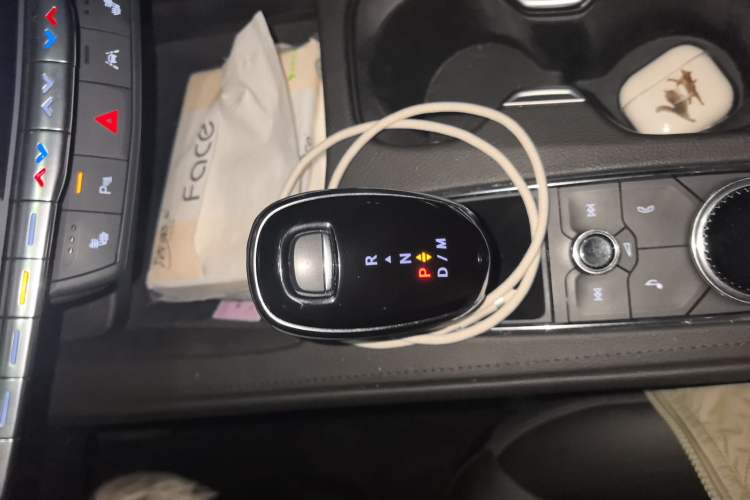 Used Cadillac XT4 2022 28T Two-Wheel-Drive Luxury Version