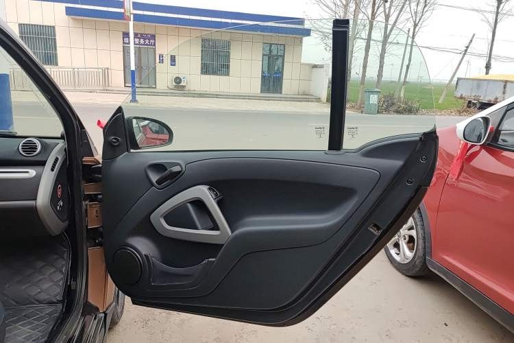 Used smart fortwo 2015 1.0 MHD New Year Special Edition