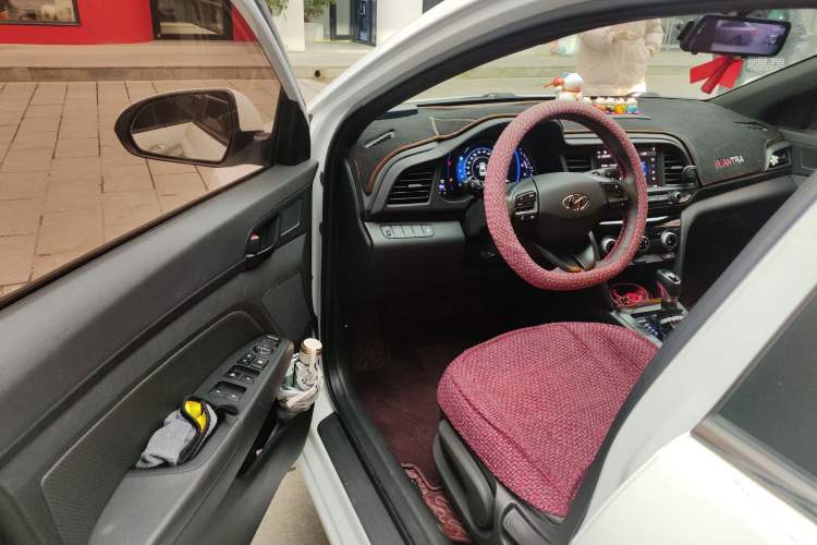 Used Hyundai Elantra (6th Generation / Lingdong) 2019 1.4T Dual-Clutch Xuan Dong · Dynamic Model
