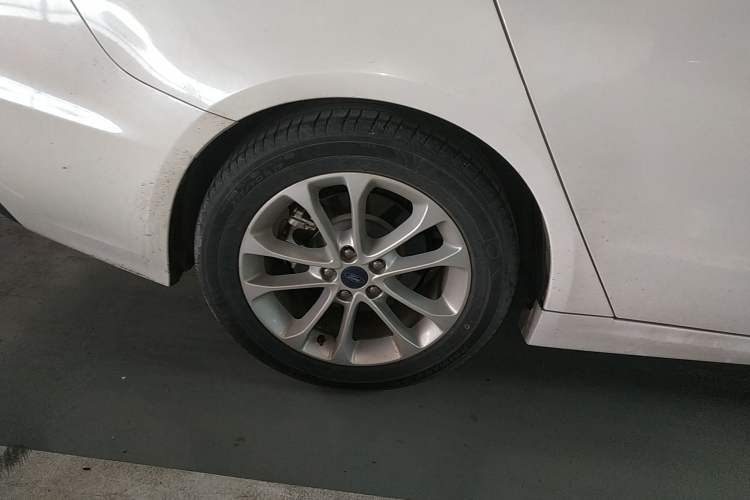 Used Ford Mondeo 2020 EcoBoost 200 Stylish Model Right Rear Wheel Hub