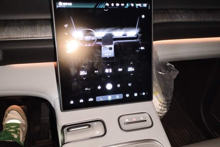 Used Nio ES6 2023 75 kWh Audio And AC Panel