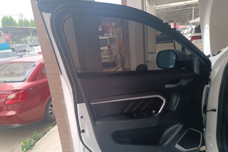 Used Haval H6 2017 Red Label 2.0T Automatic Two-Wheel Drive ZhiShang Model