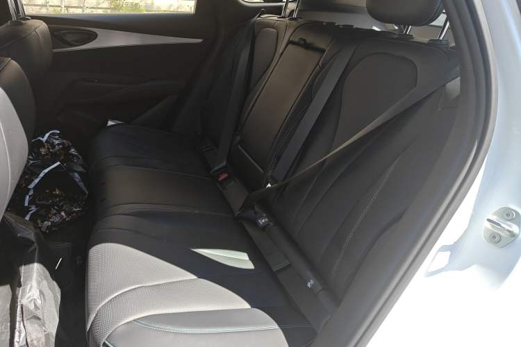 Used BYD Seal 06 DM-i Touring 2025 DM-i Touring High-End Model Left Rear Seat