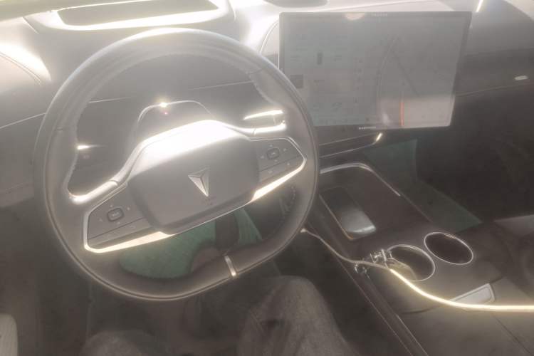 Used Deepal S07 2023 200Max Range-Extended Version
