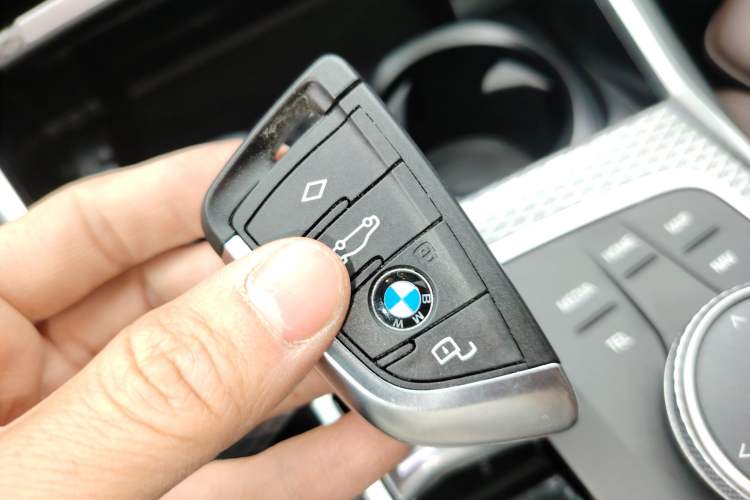 Used BMW 3 Series 2023 325i M Sport Night Edition Package Vehicle Key