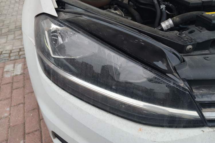 Used Volkswagen Golf 2018 230TSI Automatic Luxury Version
