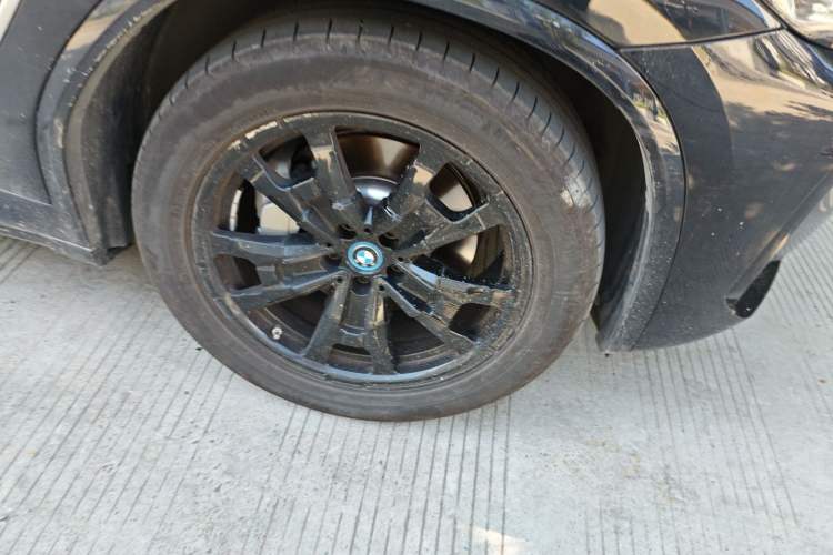 Used BMW iX3 2023 Leading Model Right Front Wheel Hub