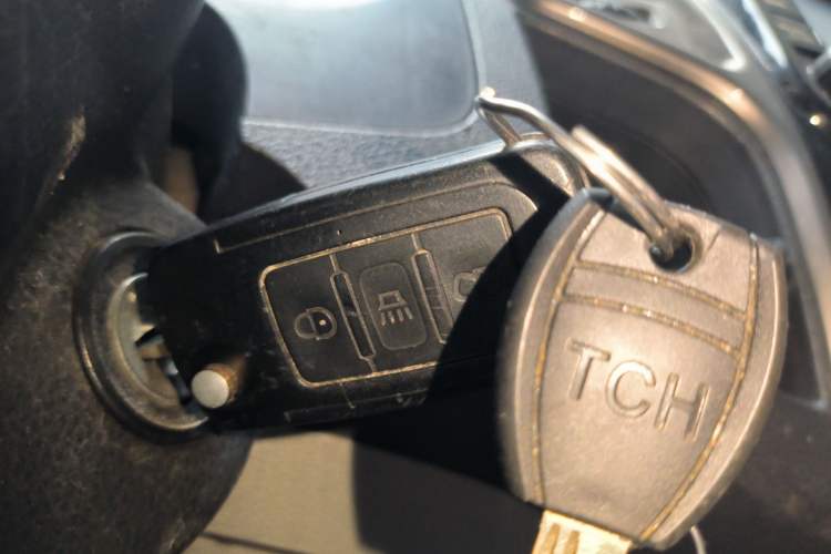 Used GAC Gonow GP150 2015 2.5T Two-Wheel Drive Deluxe Version GA4D25TCI
