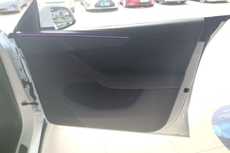 Used Tesla Model Y 2025 Updated Version Long-Range All-Wheel Drive