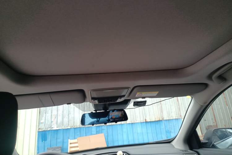 Used Honda CR-V 2021 240TURBO CVT Two-Wheel Drive Urban Edition Headliner