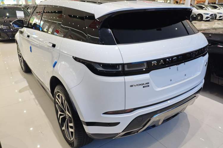 Used Land Rover Range Evoque 2021 Range Rover Velar 249 PS R-Dynamic S Performance Edition
