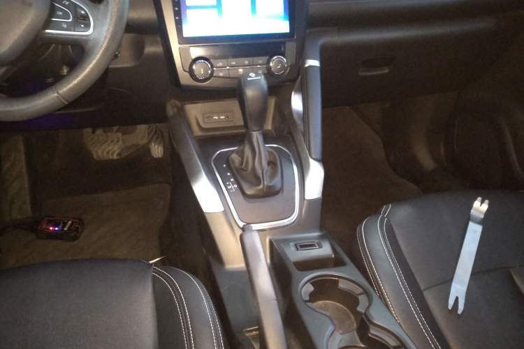 Used Renault Kadjar 2017 2.0L Two-Wheel Drive Fashion Edition Gear Lever