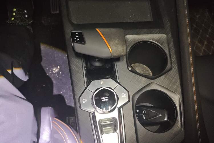 Used CHANGAN UNI-V 2022 2.0T Leading-Speed Edition
