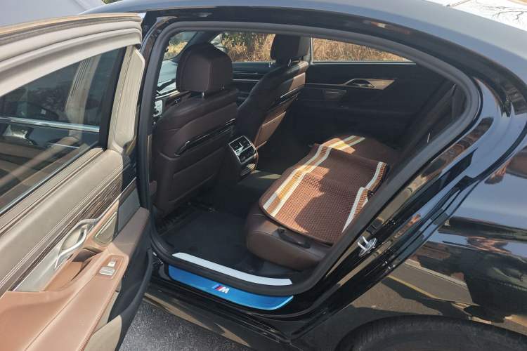 Used BMW 7 Series 2019 Restyled 730Li M Sport Package
