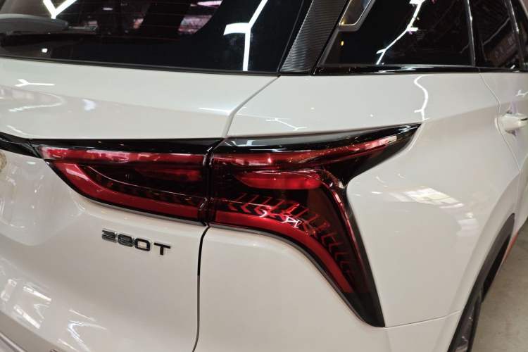 Used CHANGAN CS75 PLUS 2021 1.5T Automatic Luxury Version
