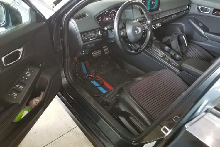 Used Honda Civic 2022 240TURBO CVT Dynamic Edition
