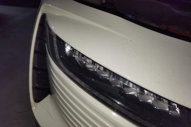 Used ORA iQ 2018 High-Range Version Smart Connectivity Model
