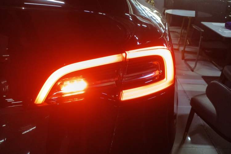 Used Tesla Model Y 2022 Long-Range All-Wheel-Drive Version