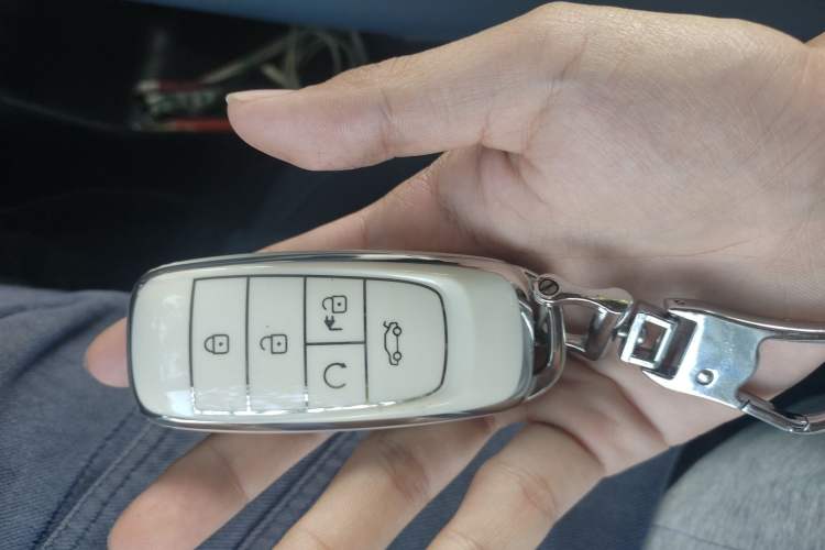 Used AION Y 2023 Younger