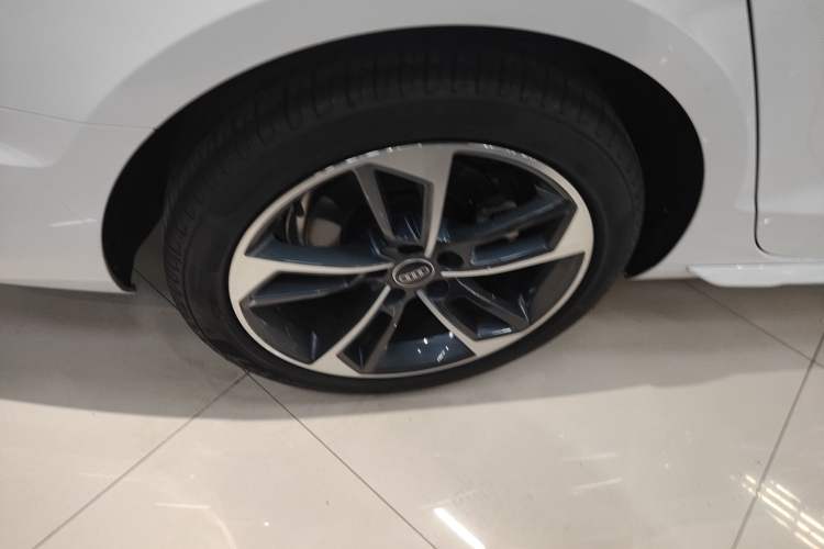 Used Audi A4L 2024 40 TFSI Fashion Dynamic Model