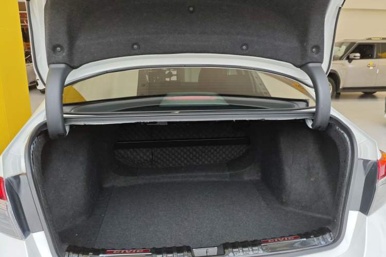 Used Honda Civic 2023 240TURBO CVT Dynamic Edition
