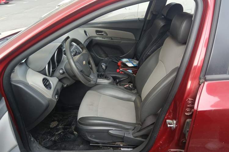 Used Chevrolet Cruze 2013 1.6L SL Sunroof Edition MT
