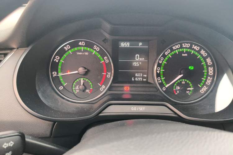 Used Skoda Octavia 2019 1.5L Automatic SmartDrive Comfort Edition China VI Standard
