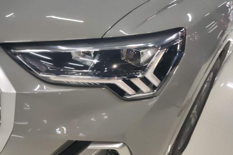 Used Audi Q3 2024 35 TFSI Ambition Dynamic Edition
