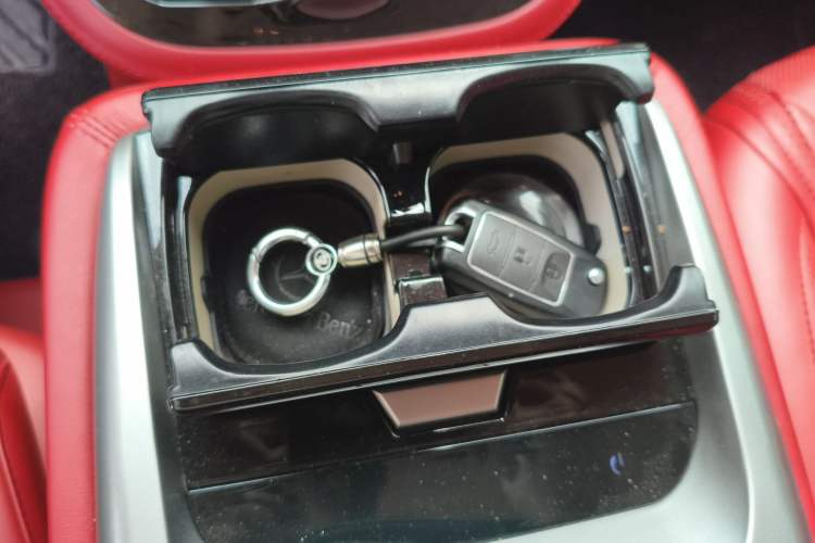 Used Mercedes-Benz Vito 2021 2.0T Business Version 7 Seats Vehicle Key