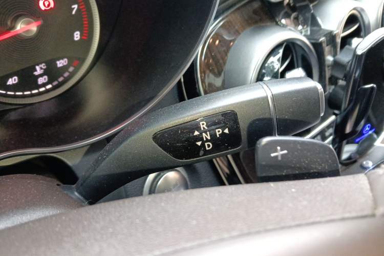 Used Mercedes-Benz GLC 2017 GLC 260 4MATIC Luxury Model