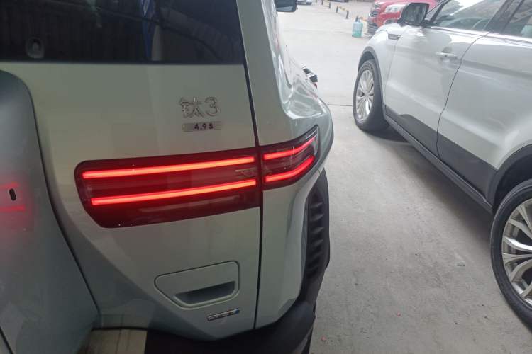 Used Formula Leopard Titanium 3 2025 501 km All-Wheel Drive Intelligent Driving Max Edition