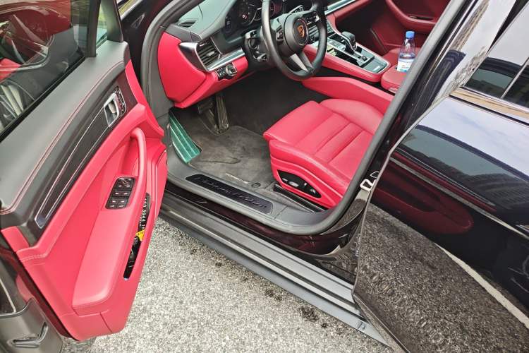 Used Porsche Panamera 2023 Facelifted Panamera 2.9T Platinum Edition