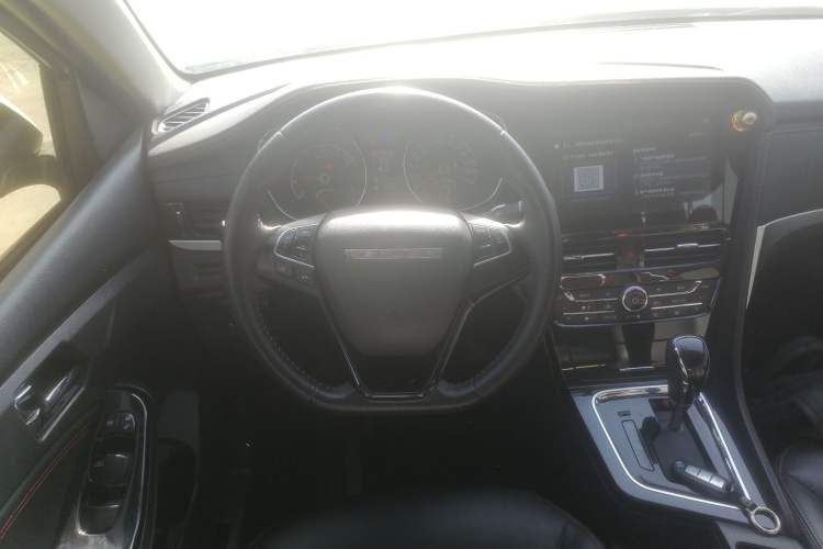 Used Venucia T70 2019 2.0L CVT Enjoy Edition China VI Standard