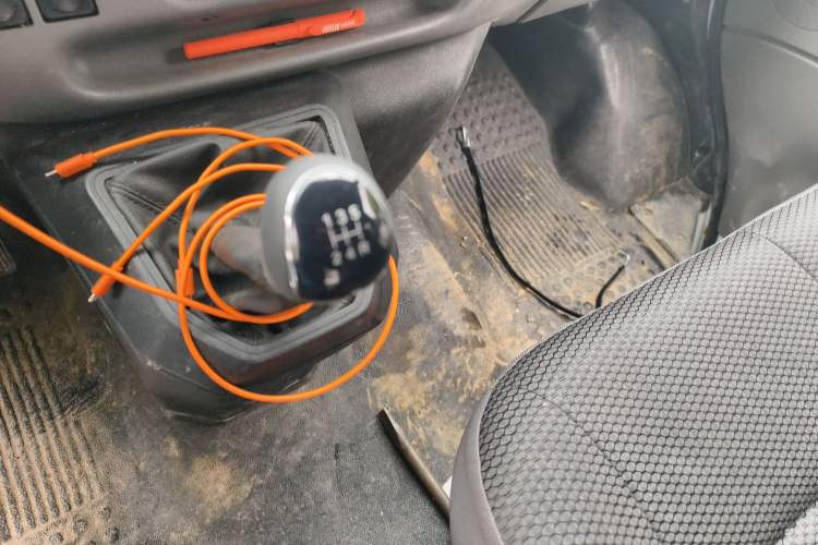 Used JMC Transit 2017 2.8T Commercial Version Short Wheelbase Mid-Roof 6/7/8-Seater JX493 Gear Lever