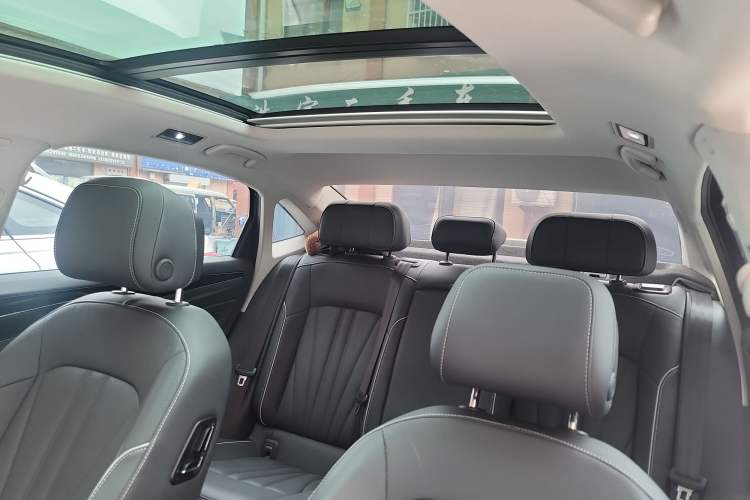 Used Volkswagen Passat 2024 330TSI Starry Elite Edition Headliner