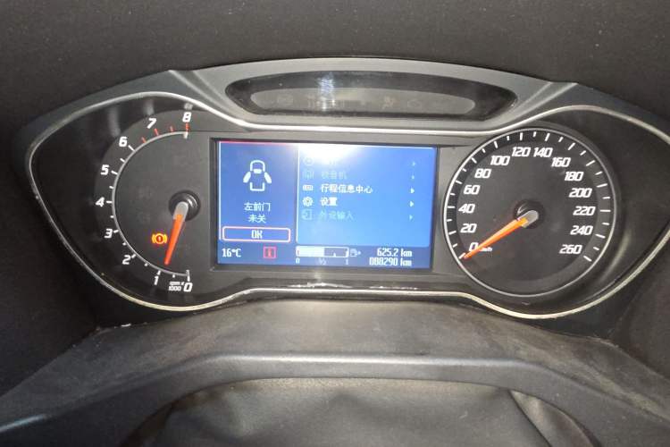 Used Ford Mondeo 2013 2.3L Luxury Model Instrument Cluster