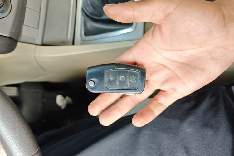 Used Ford Focus 2013 Sedan Classic 1.8L Manual Fashion Edition