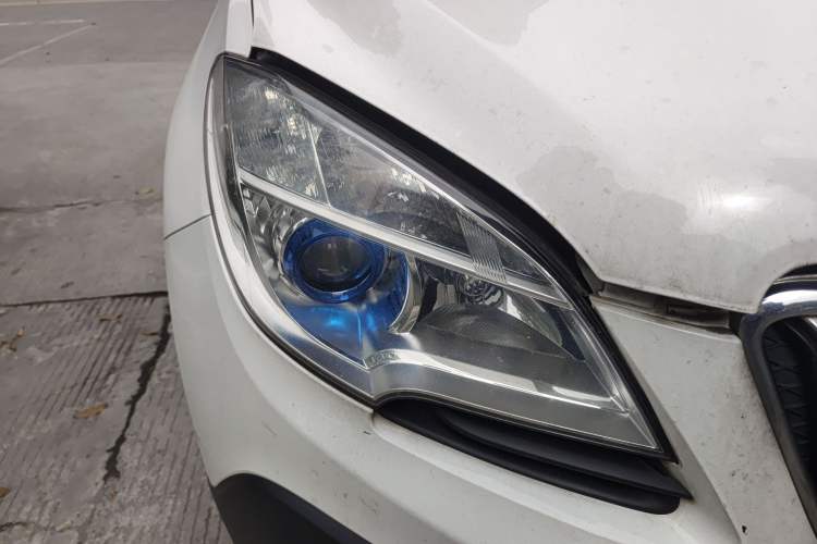 Used Buick Encore 2015 1.4T Automatic Two-Wheel Drive Urban Elite Version
