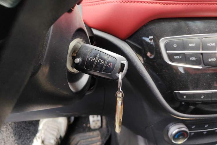 Used Haval H1 2015 1.5L AMT Urban Model
