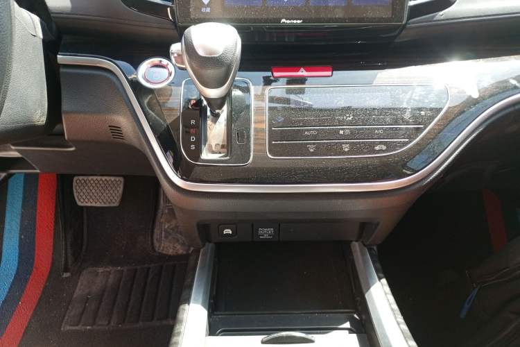 Used Honda Odyssey 2021 2.0L Rui·Comfort Edition Gear Lever