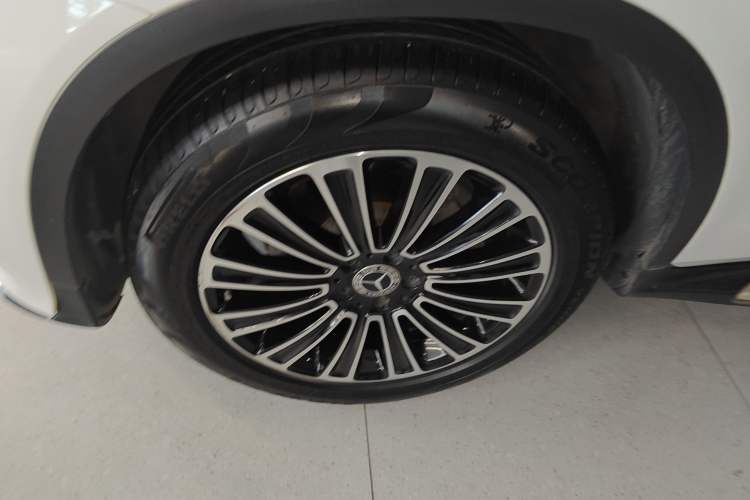 Used Mercedes-Benz GLC 2019 GLC 260 L 4MATIC Dynamic Model