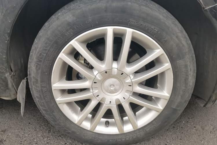 Used Volkswagen Passat 2009 1.8T Automatic Luxury Edition Right Front Wheel Hub