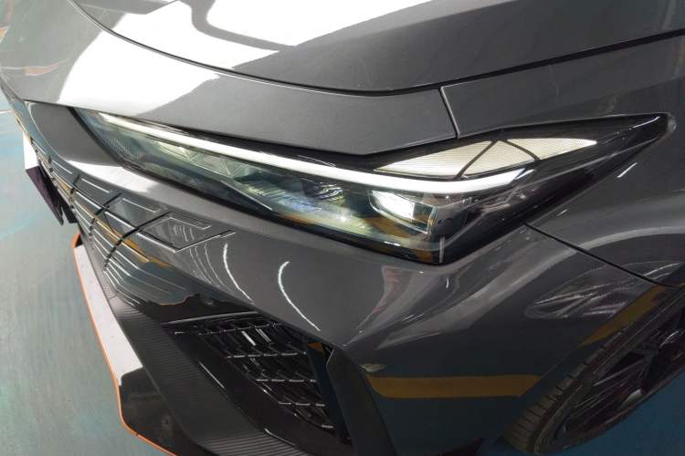 Used CHANGAN UNI-V 2024 2.0T Classic Sport Edition
