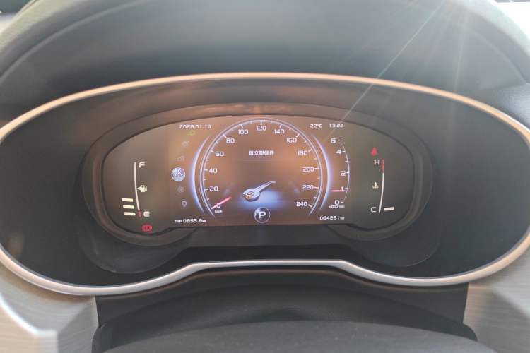 Used Geely Auto Emgrand X7 Sport 2018 1.8TD Automatic Two-Wheel Drive Smart Connect 4G Internet Edition
