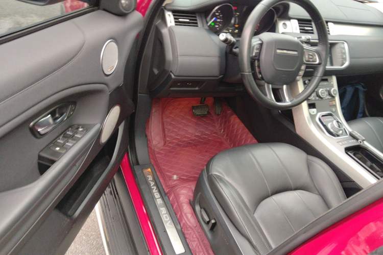 Used Land Rover Range Evoque 2016 2.0T SE Smart Glow Edition
